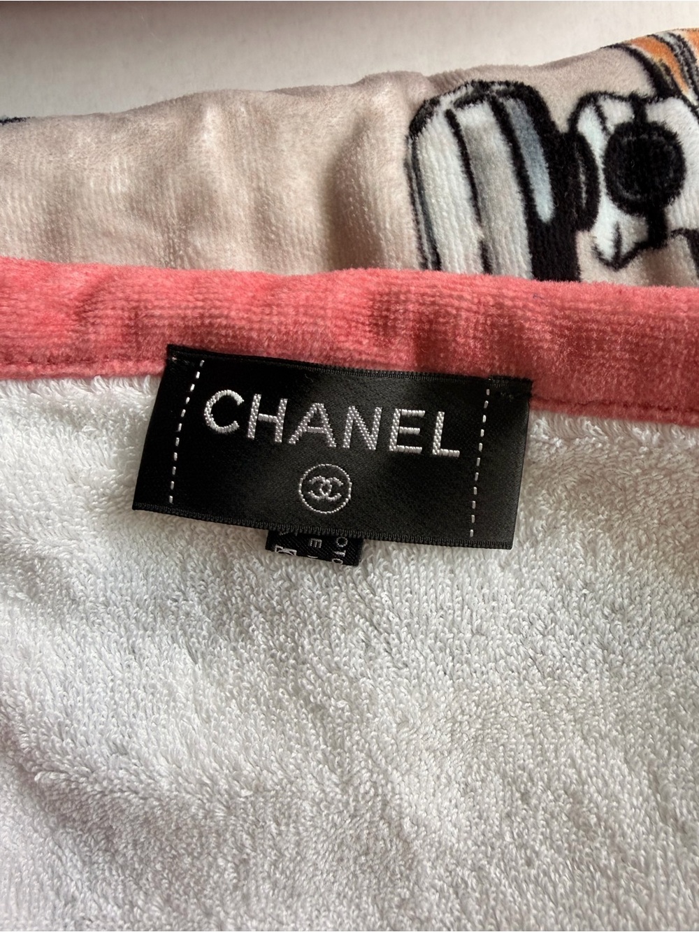 CHANEL Coral Pink Velvet Quilted Tote Bag - Picture 11 of 11
